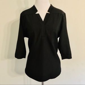 🧨 4/$25 Black Loose Blouse w/ Pockets on front